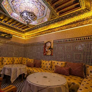 رياد Anis, فاس