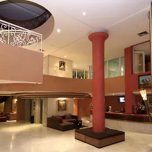 فندق Golden Tulip Tghat, فاس